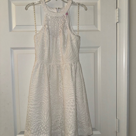 White Lilly Pulitzer Dress! - Picture 2 of 6